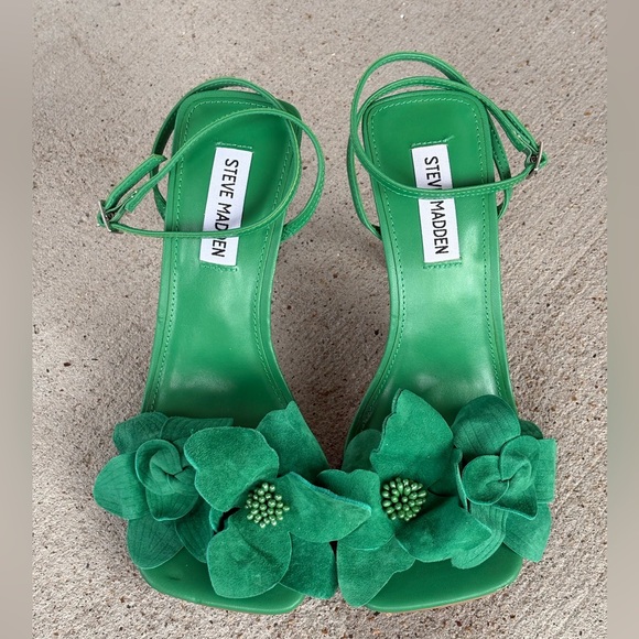 STEVE MADDEN Shoes - STEVE MADDEN amani stiletto heel in green
